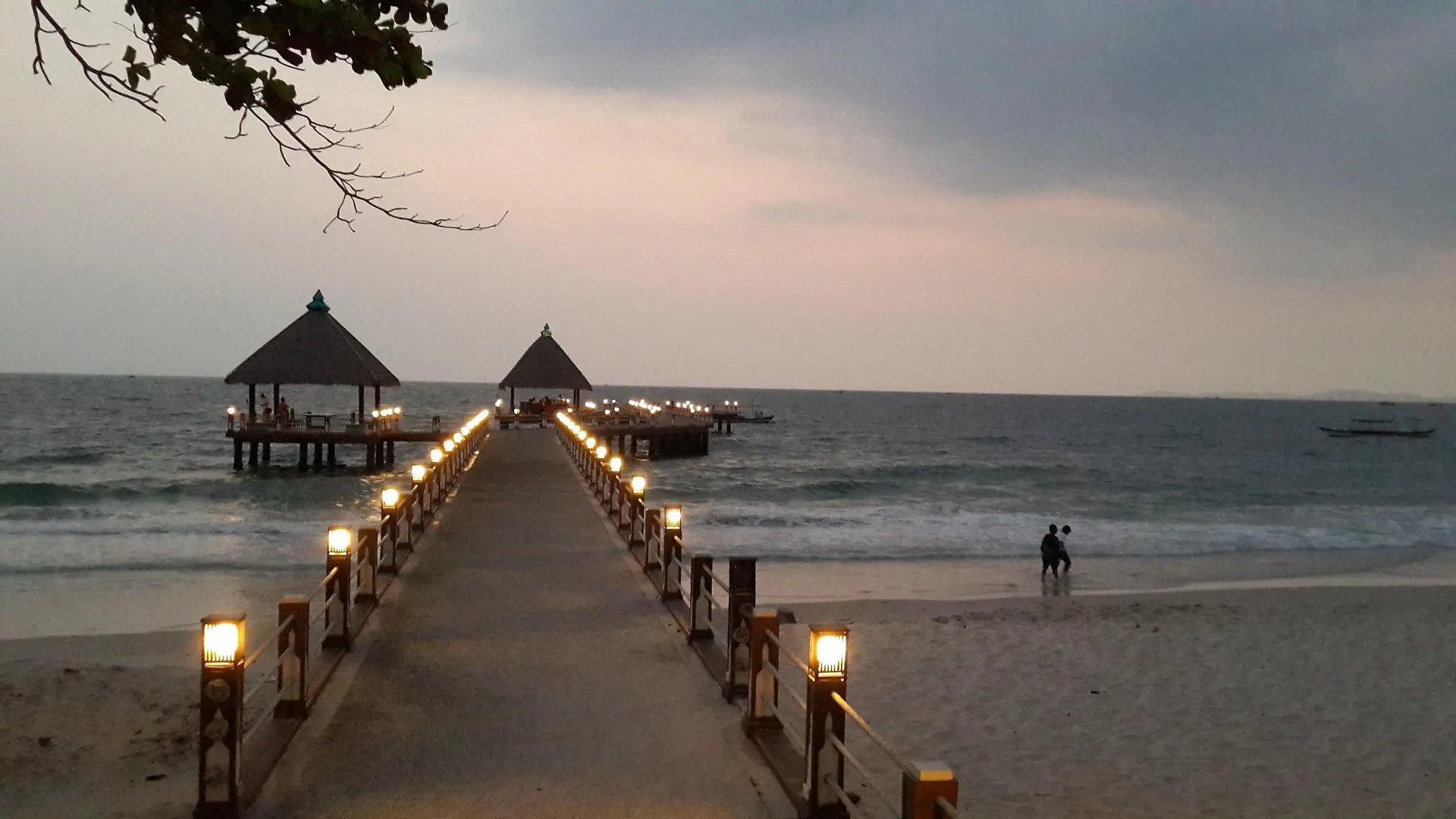 ****  Independence Hotel Resort & Spa Sihanoukville Cambodia