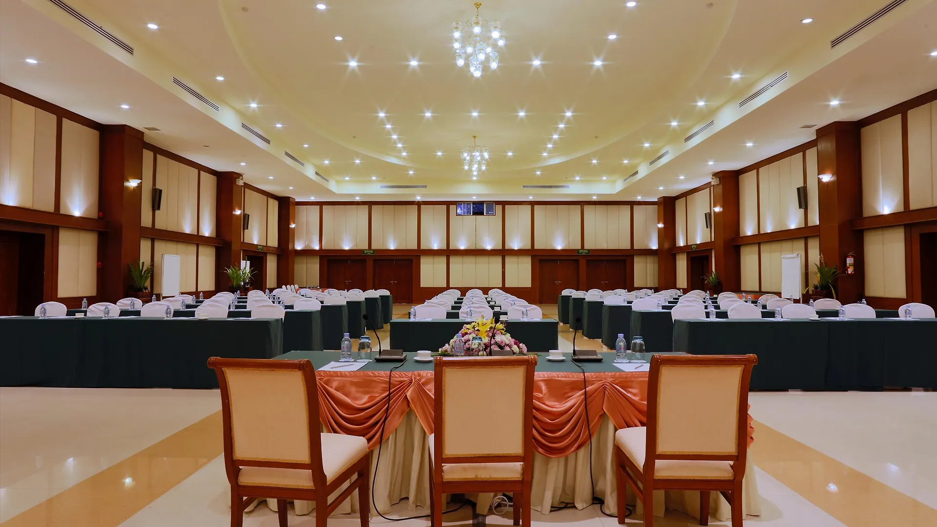****  Independence Hotel Resort & Spa Sihanoukville Cambodia
