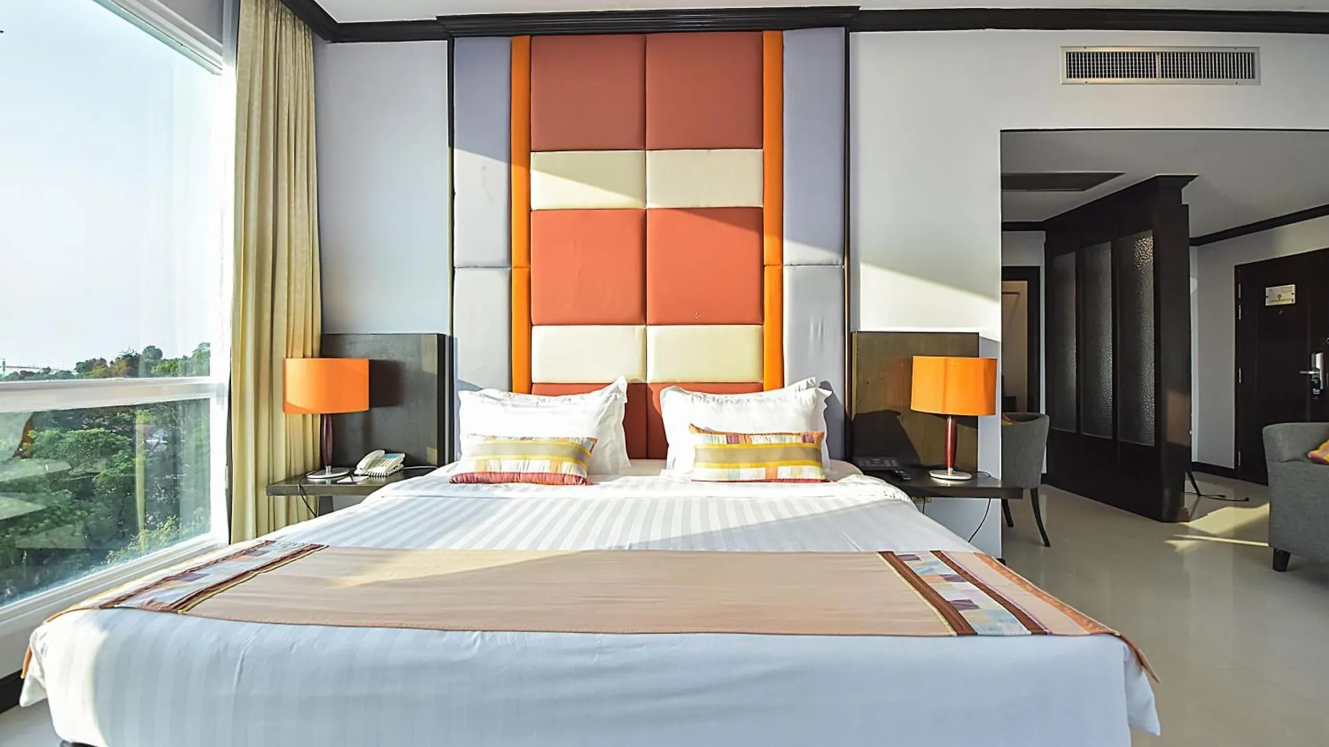Independence Hotel Resort & Spa Sihanoukville