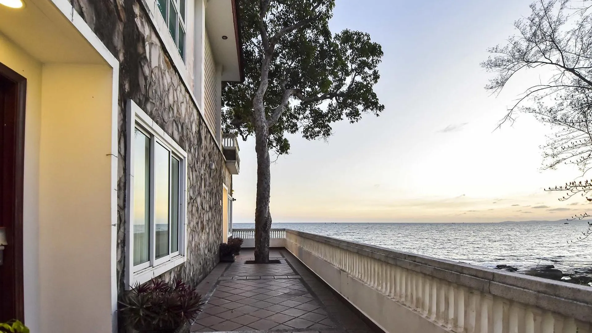 Independence Hotel Resort & Spa Sihanoukville