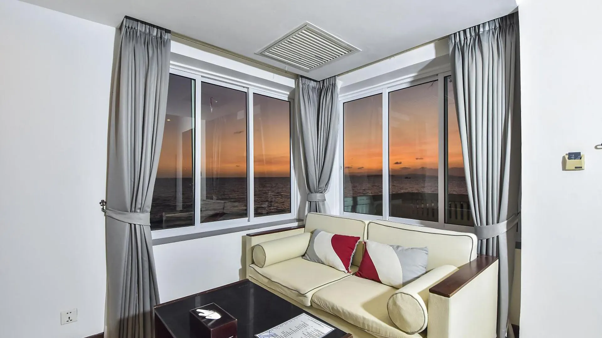 ****  Independence Hotel Resort & Spa Sihanoukville Cambodia