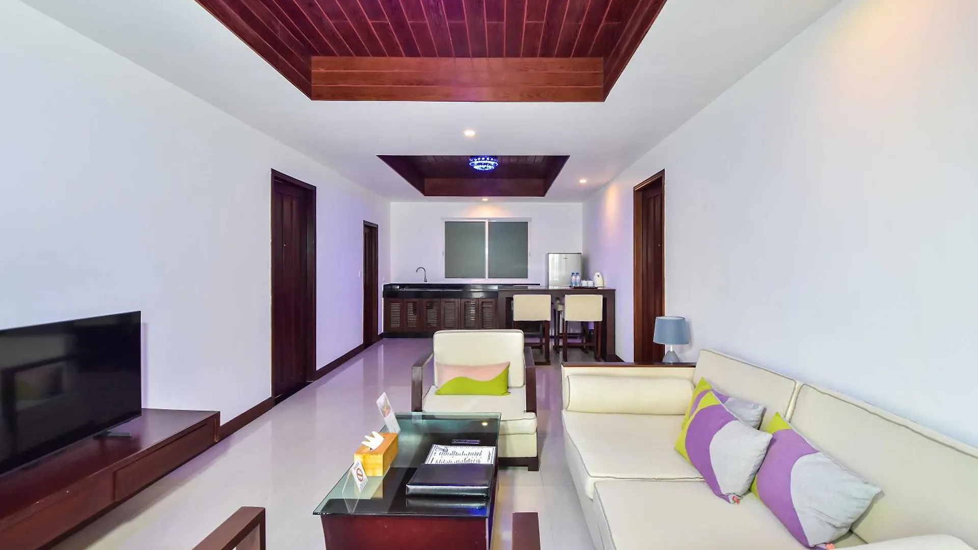 Independence Hotel Resort & Spa Sihanoukville 4*,
